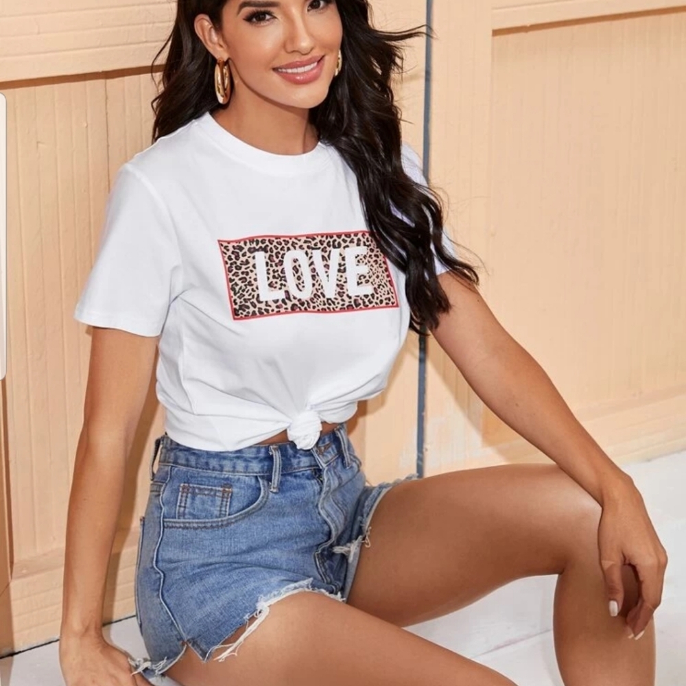 Letter & Leopard Print T-shirt